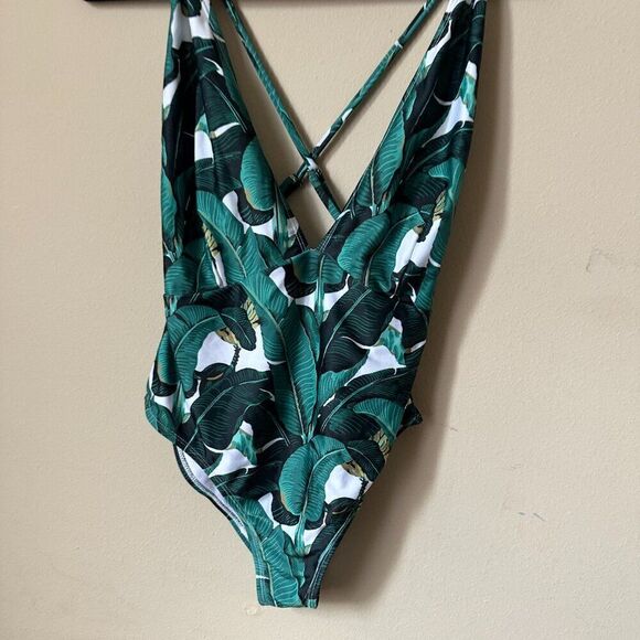 LAVISH ALICE swimming suit - Picture 1 of 7